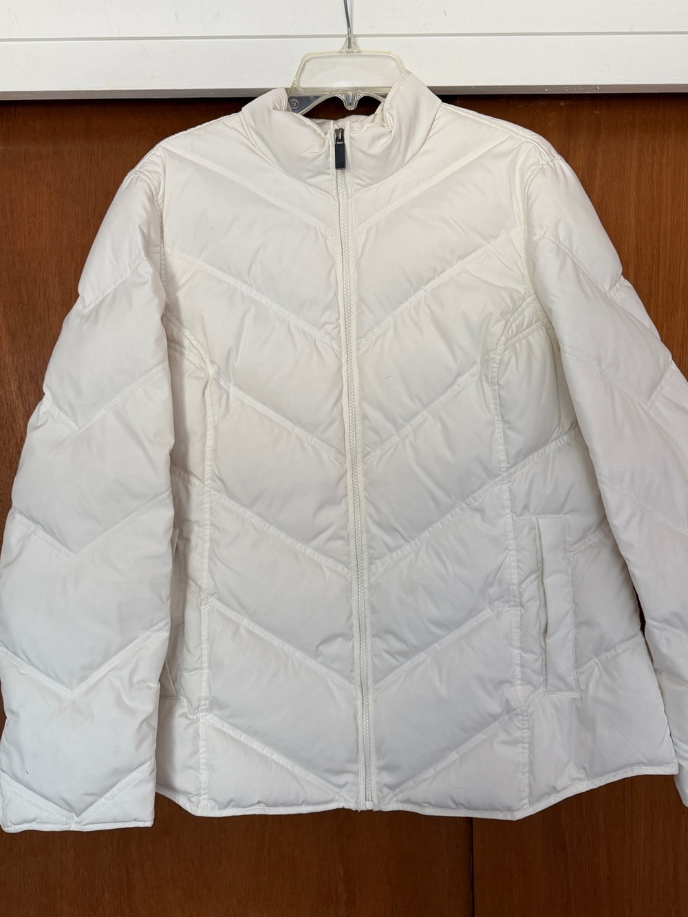 Tommy Hilfiger Women’s White Down Puffer Jacket